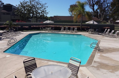 Leucadia House | Steps from beach! Sleeps 9! 4 Br, 3 Bth w/2 Master Suites!