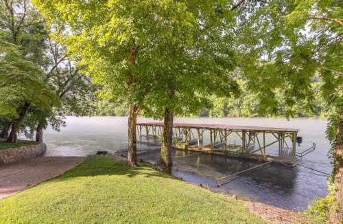Lakeview House | Steps to White River: Cabin Retreat w/Dock Access