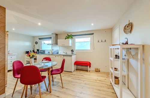 Loperec Apartment | Studio Apartment 'Le Grand Large' with Shared Terrace, Shared Garden and Wi-Fi