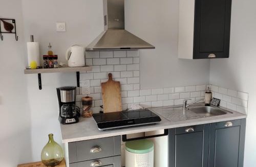 Roz-sur-Couesnon Apartment | Studio Augustine, studio pour une pause en Baie du Mont Saint Michel