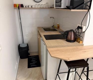 Auneau Apartment | Studio Cosy