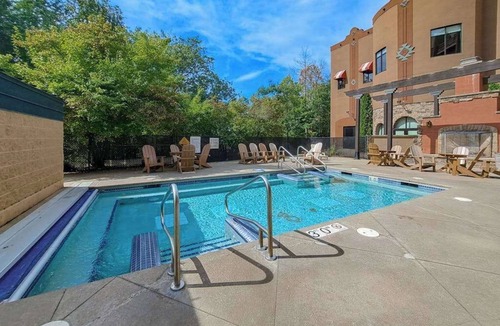 Wisconsin Dells Condo | Studio Escape at Chula Vista w/Adventure Perk