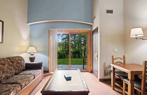 Wisconsin Dells Condo | Studio Escape at Chula Vista w/Adventure Perk