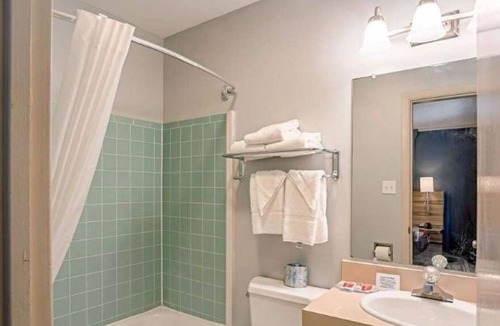Clinton Apartment | Studio in Clinton, IA: Your perfect rental awaits
