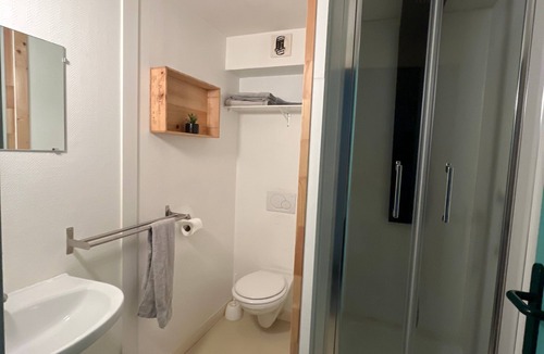 Cherbourg-en-Cotentin Apartment | Studio "Les Moulins - Studio 7" with Wi-Fi
