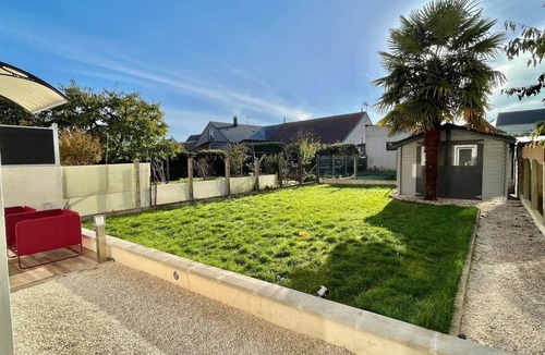Funay - Bruyeres House | Studio with kitchen, bathroom and private garage