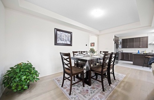 Brampton House | Stunning 5BR Escape | 4 King Beds Spacious & Cozy
