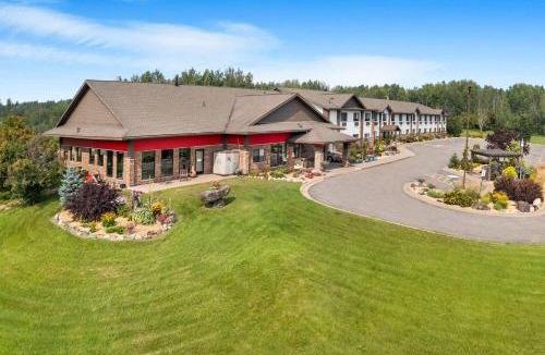Virginia Hotel | Super 8 by Wyndham Eveleth