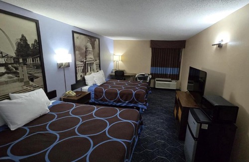 O'Fallon Hotel | Super 8 by Wyndham O'Fallon MO/St. Louis Area