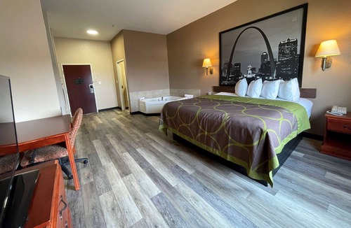 Rolla Hotel | Super 8 by Wyndham Rolla