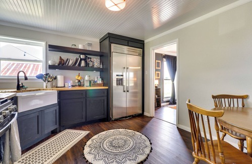 Lorena House | Sweeping Valley Views! 2-Acre Lorena Retreat