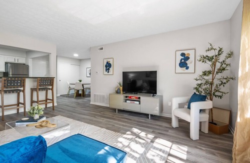 Northwest Columbus Apartment | Terrace Flat 208 - Charming, Updated 2BD, 1BA Flat