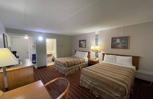 Bennington Hotel | The Autumn Inn