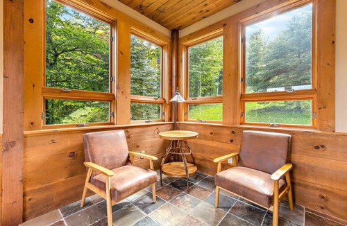 Stratton Mountain House | The Bear Ski House - 5 mins from Stratton Mountain