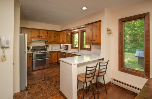 Stockbridge House | "The Crooked House" with A/C and sauna on private wooded lot near Killington