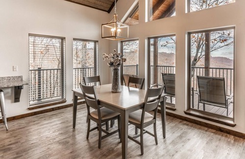 Ponca Cabin | The Foxfire Cabin - Tree-top Getaway
