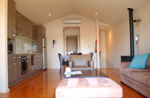 Nagambie Apartment | The Jetty - Boutique Resort style accommodation