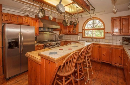 West Dover Villa | The Mahogany House Indoor pool-Spa-Sauna&Gameroom