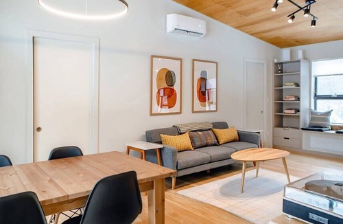 Jamaica House | The Post Haus: one-of-a-kind modern VT experience