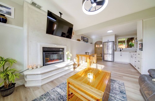 Silver Lake Apartment | 'The Silverlake Hideaway' - Chic Everett ADU