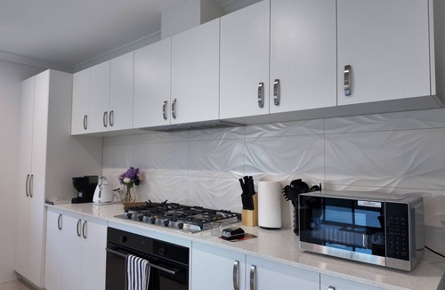 Wellard House | The Summit Haven – Modern 4-Bed Home Near Train, Perth CBD and Rockingham Beach