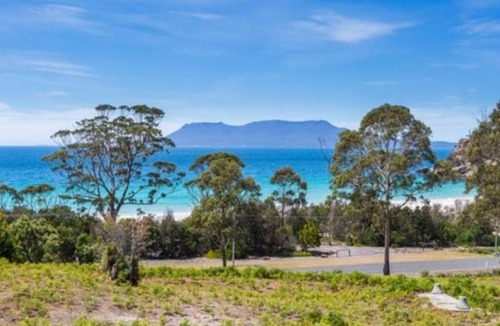 Spring Beach House | The View @ Spring Beach