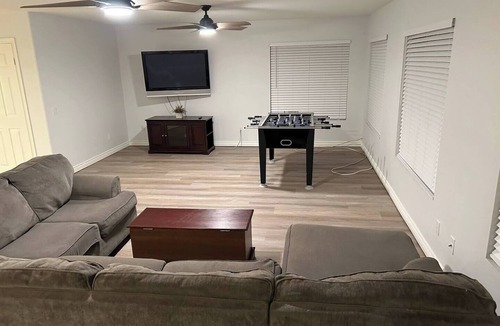 Eastvale House | This 4 bedroom 3.5 bath home specializes in relocations for families.