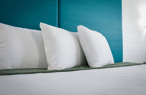Somerset Hotel | Tilbury Inn