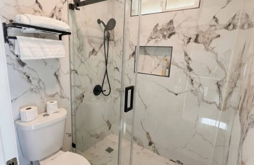 El Monte Apartment | Tiny Cozy Studio Unit (1)