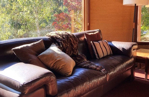 Pemberton House | Tranquil Forest Hideaway in Pemberton