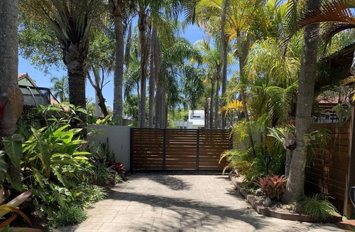 Buderim House | Tropical retreat 3 minutes from main beaches