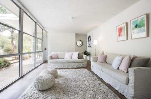 Anglesea House | Twiggy @ Anglesea