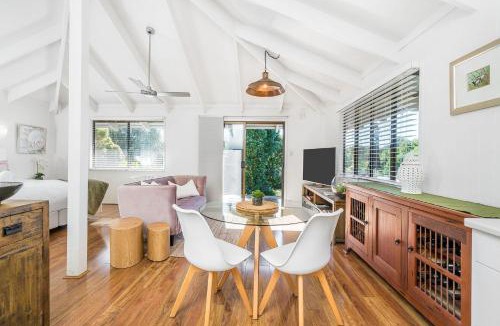 Bangalow House | Twin Tallows - secluded couples retreat