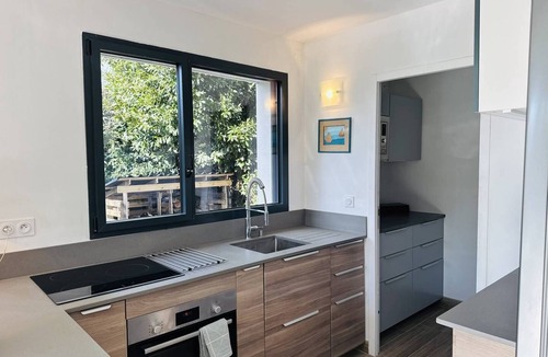 La Trinite-sur-Mer House | Ty Kerbihan, confortable maison au calme, 200m plage