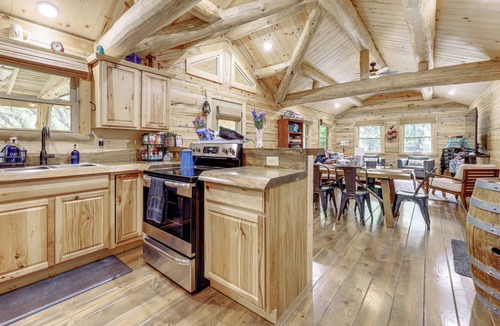Blanco House | Ultimate Riverfront Retreat! Blanco Family Cabin