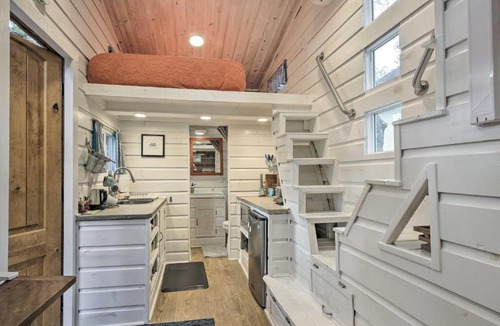 North San Antonio - SAT Apartment | Unique Stay: 'Tiny Everest' San Antonio Home!