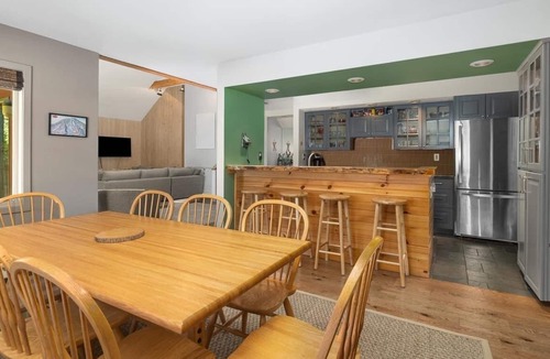 Stratton Mountain House | Updated Ski townhome with shuttle service to Stratton Mountain! 3BD/3BA + loft