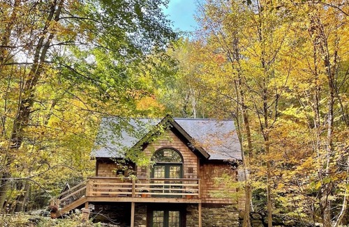 Middletown Springs Cottage | Vail Brook Cottage - A Storybook Woodland Retreat