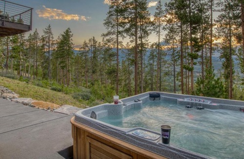 The Highlands House | Vickerys Vantage