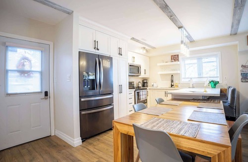 Victoria Harbour House | Victoria Harbour Cottage, Georgian Bay
