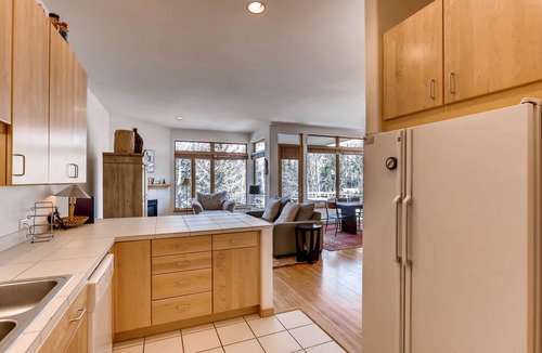 Vail Condo | Views, Bright Spacious Vail Villa, SAV4B