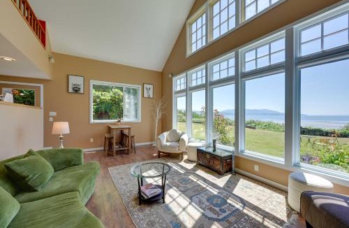 Marietta-Alderwood House | Waterfront Bellingham Bliss: Steps to Beach!