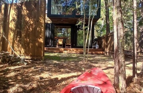 Waller House | Waterfront Container House