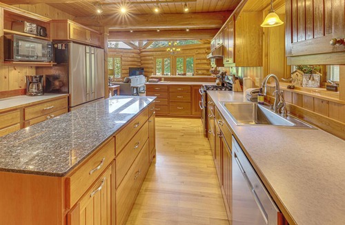 Lutsen Cottage | Waterfront Escape on Caribou Lake: Dock + Fire Pit