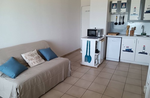 Courseulles-sur-Mer Apartment | WATERFRONT T2 furnished 4 people