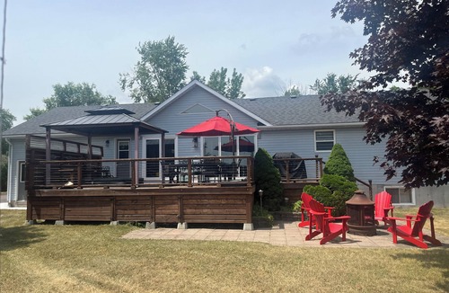Frankford Cottage | Waterfront - Frankford, Ontario