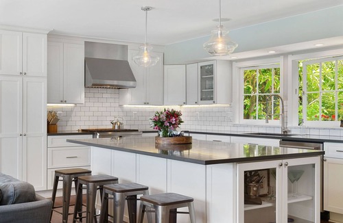 West Hills House | Waterfront ~ Really Unique ~ Charming Northwest Getaway