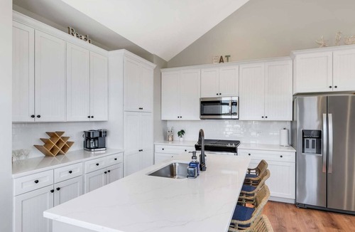Ottawa House | Welcome to A View to A Chill | Navvy Town Duplex
