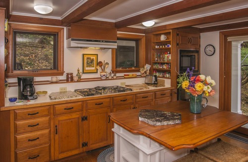 Newfane House | Welcoming, warm, cozy but expansive 1800s Farmhouse with 21st century amenities!