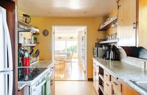 Fauntleroy House | West Seattle Home, Dazzling View, Quiet & Tranquil